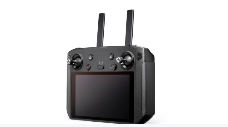 DJIスマート送信機】DJIから液晶付きのコントローラーが発売 