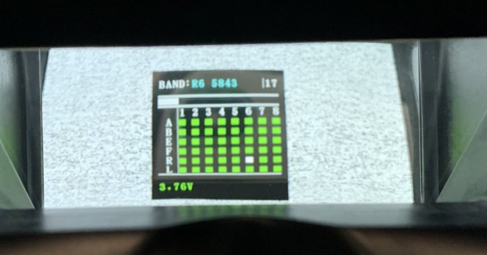 5.8Ghz FPVゴーグル BETAFPV VR02 レビュー