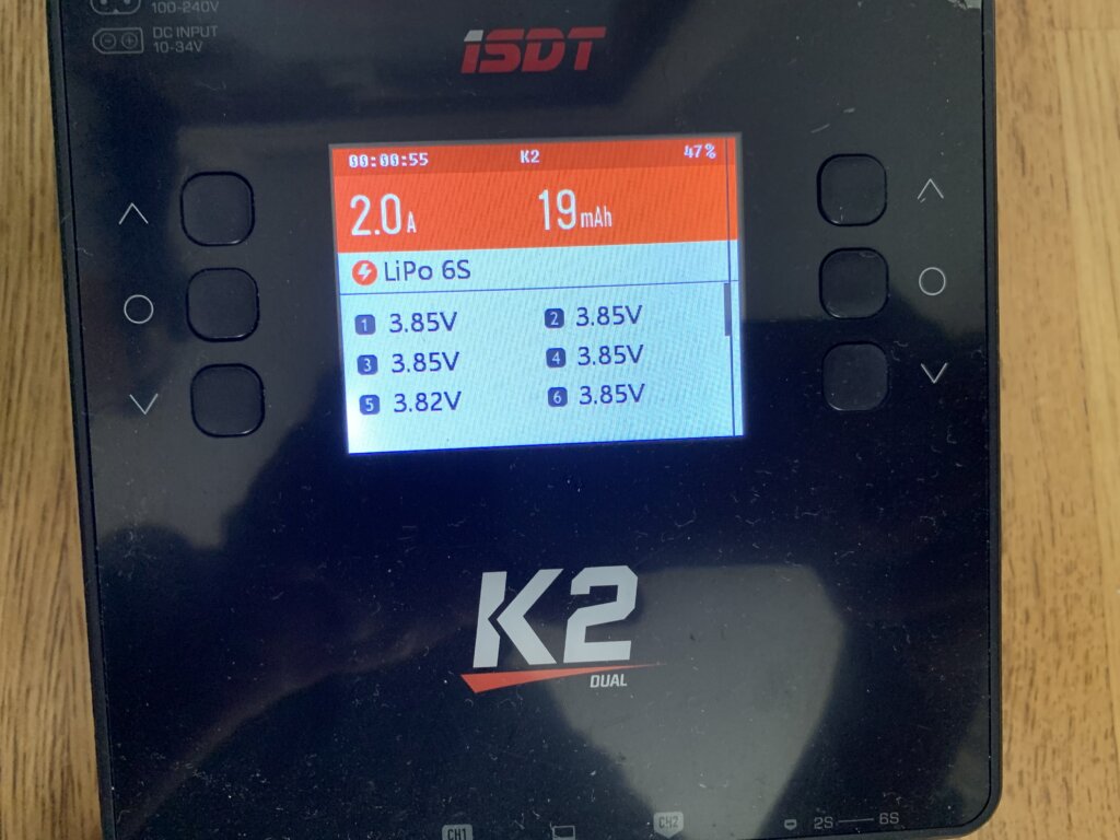 ISDT K2 リポバッテリー 充電器 レビュー！使い方
